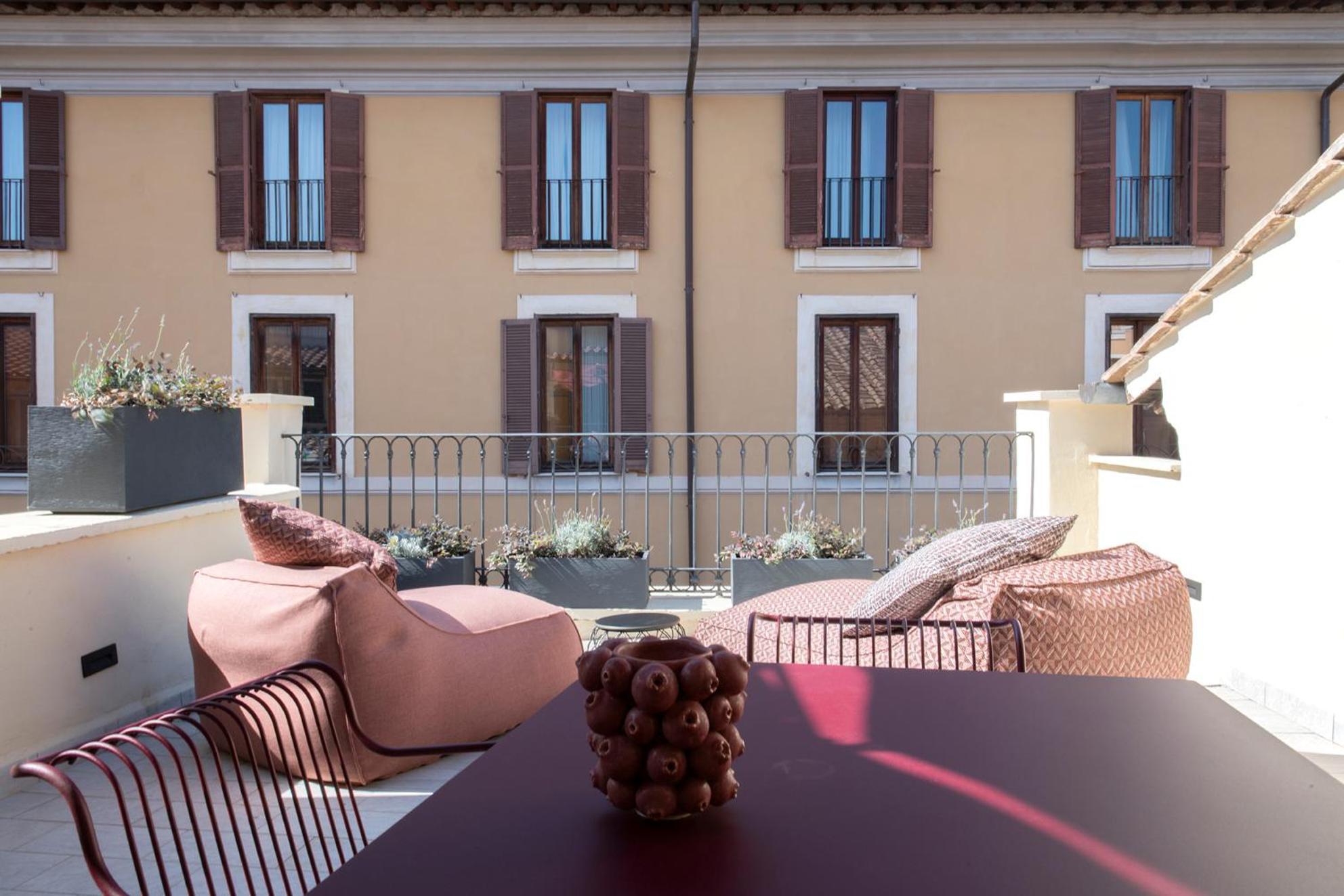 Colonna Suite Del Corso Roma Esterno foto