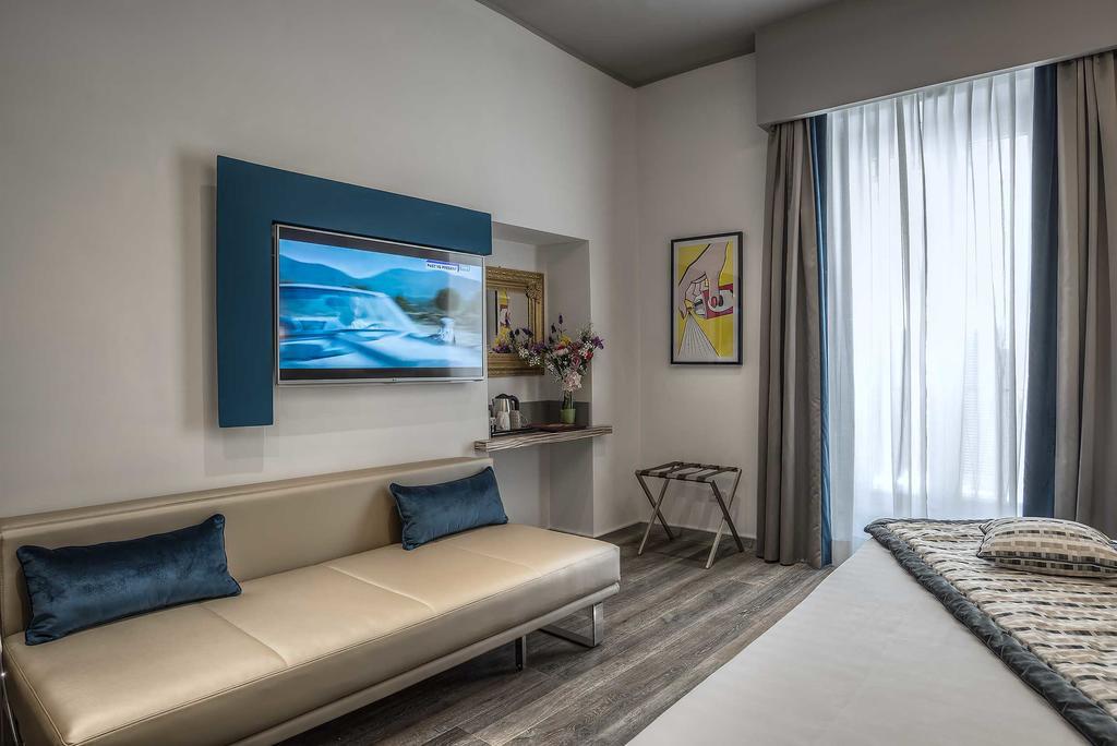 Colonna Suite Del Corso Roma Esterno foto