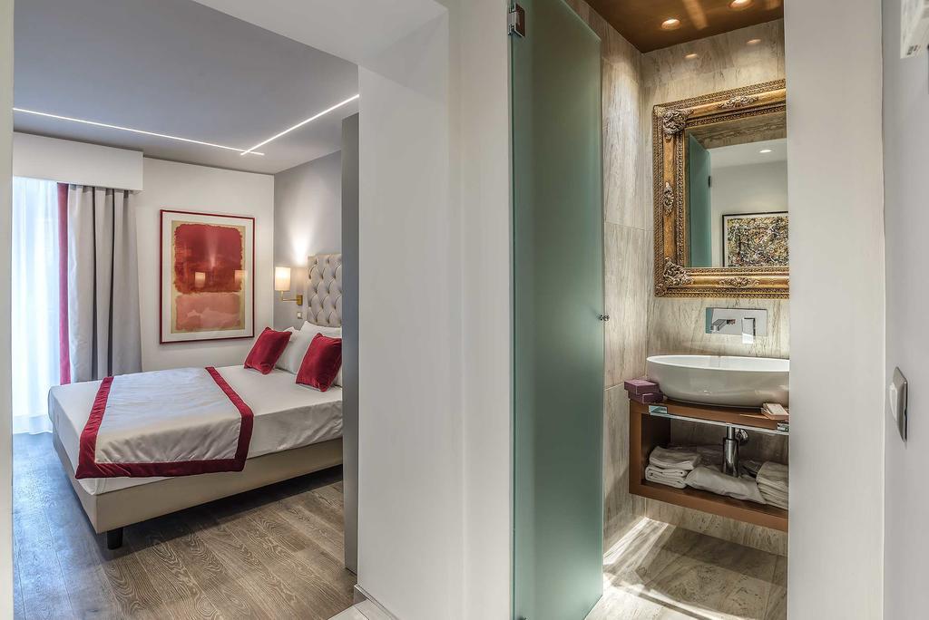 Colonna Suite Del Corso Roma Esterno foto