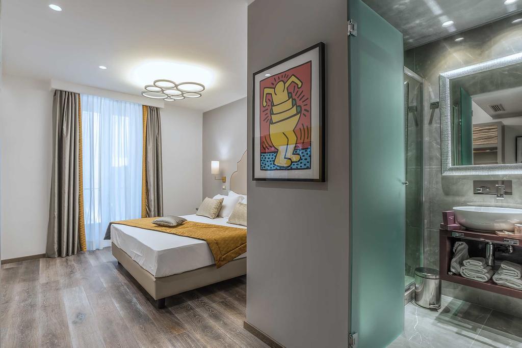 Colonna Suite Del Corso Roma Esterno foto