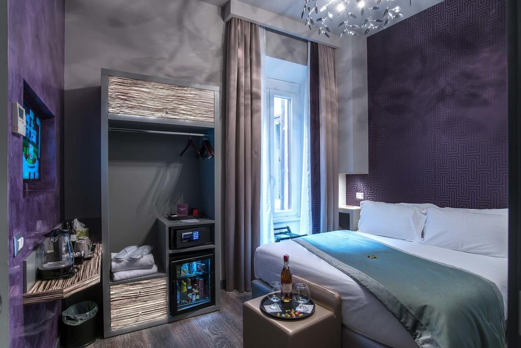 Colonna Suite Del Corso Roma Esterno foto