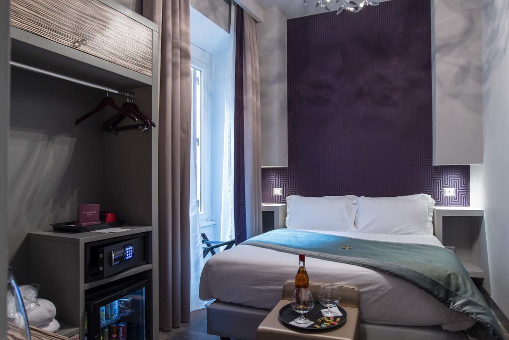 Colonna Suite Del Corso Roma Esterno foto